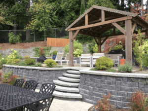 retaining wall on steep hillside in Redmond WA by Green Spaces Landscaping